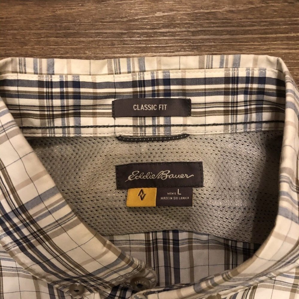 Eddie Bauer Men's Large Checkered Long Sleeved Button Down Classic Fit Shirt - Picture 3 of 5